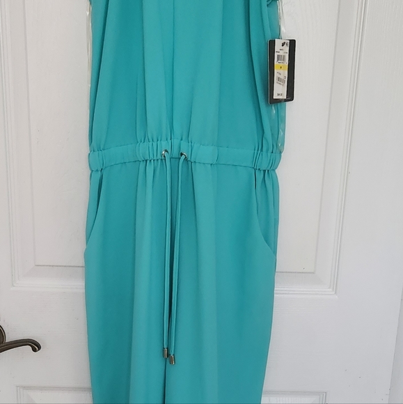 Romper - Picture 2 of 7